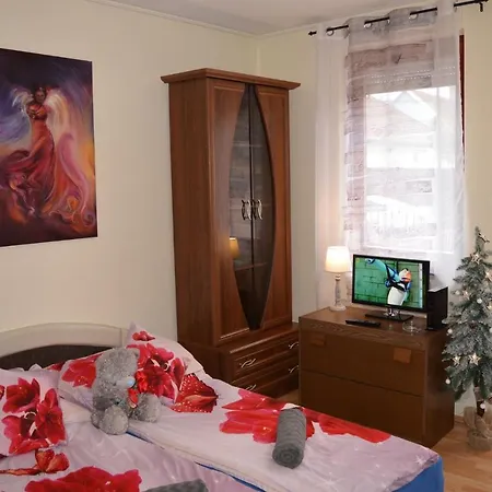 Kavics Apartman アパート ギュラ