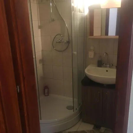 Kavics Apartman * ギュラ